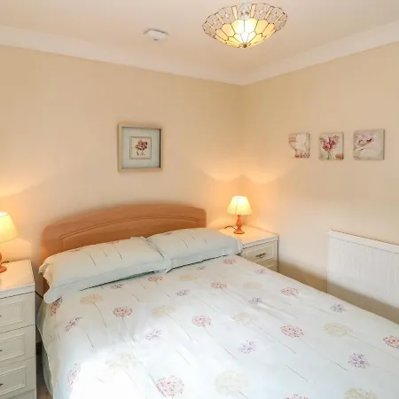 Lavender Cottage, Richmond *
